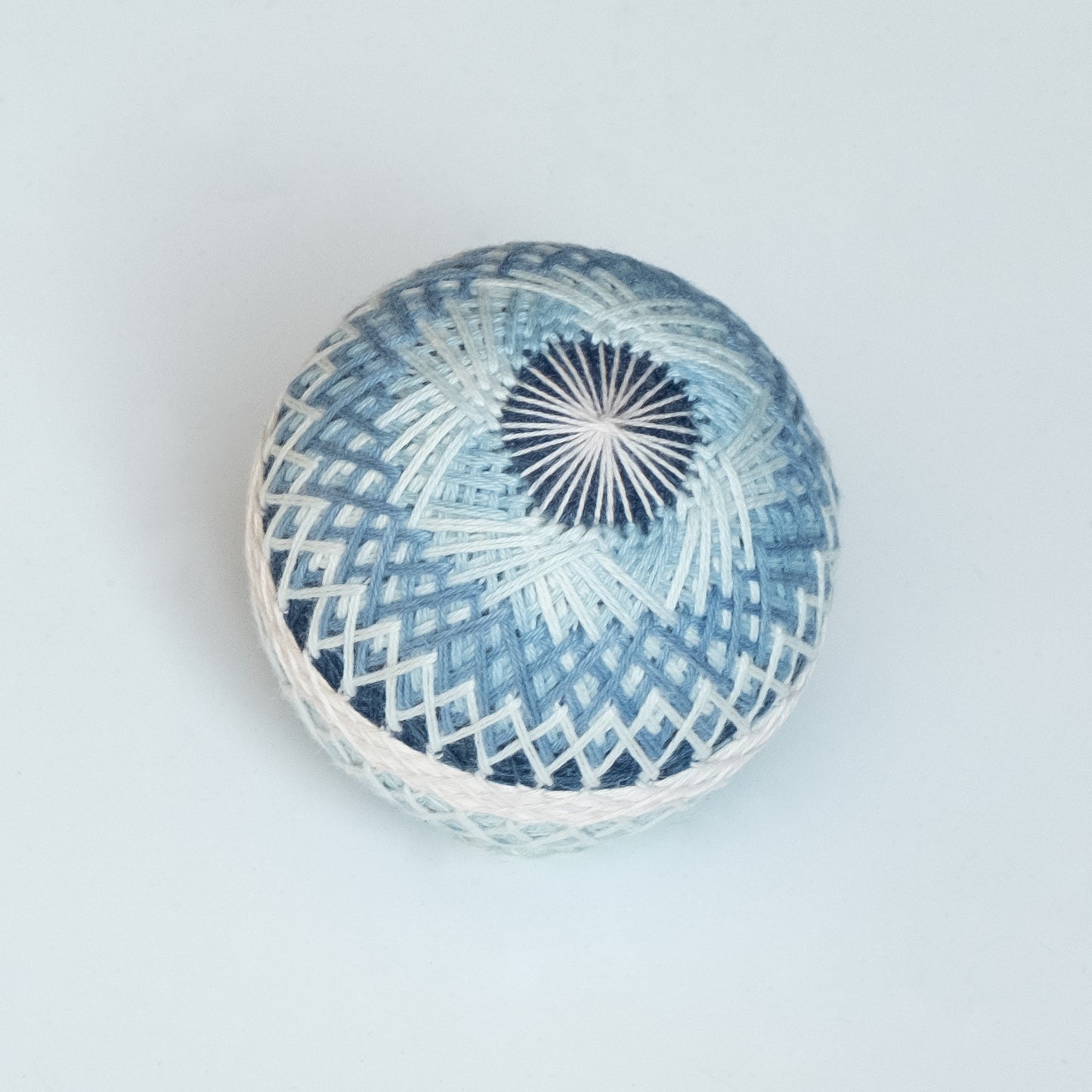 "Morning glory, Moonflower" - Temari Bouquet "Indigo Flowers"