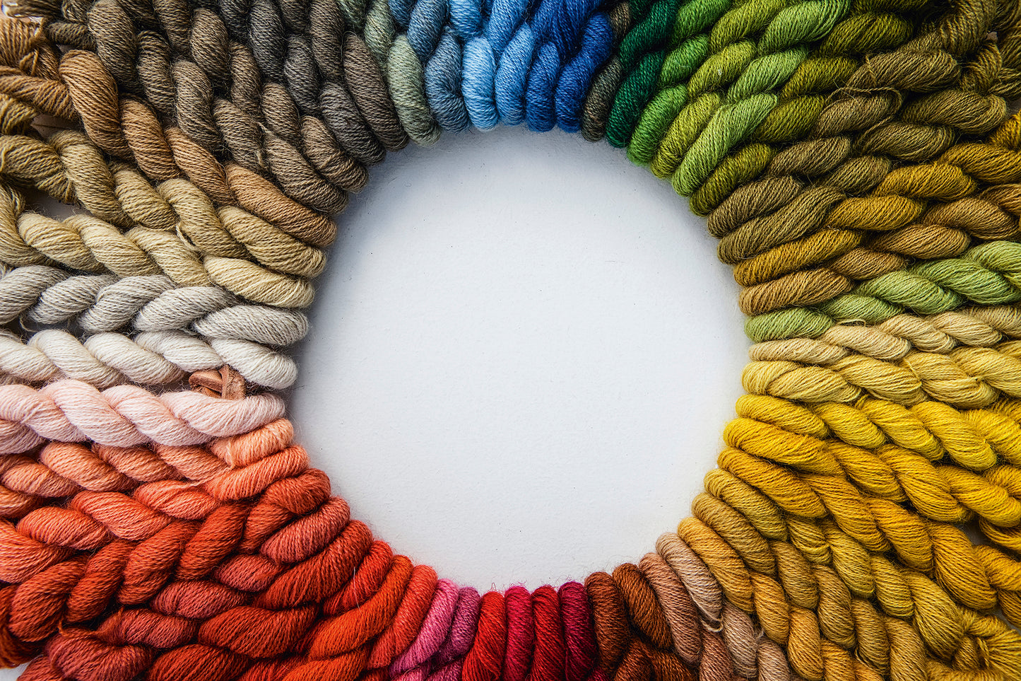 デンマークの草木染め毛糸屋G-ULDが作った美しい草木染めの本 THE COLOURS OF NATURE