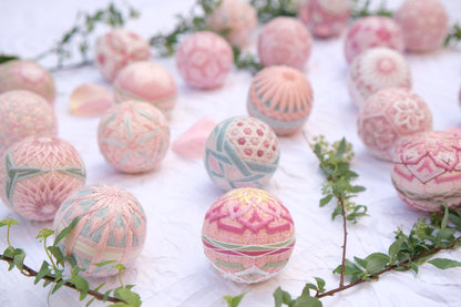 『春景』 - Temari Bouquet "咲楽"